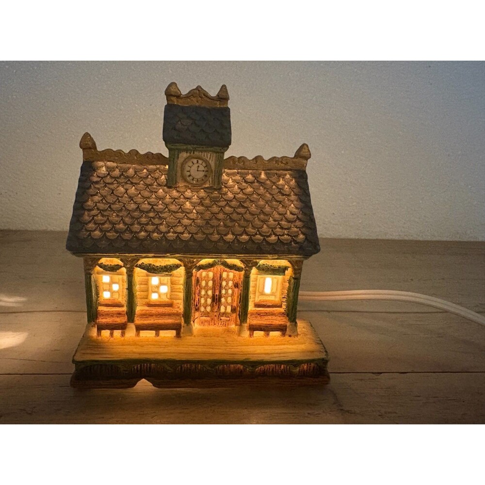 Vtg 1994 Home Town America Colections Train Station Christmas Vilage